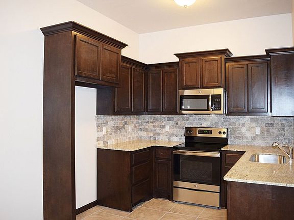 4th image of 4300 Edinburg Way