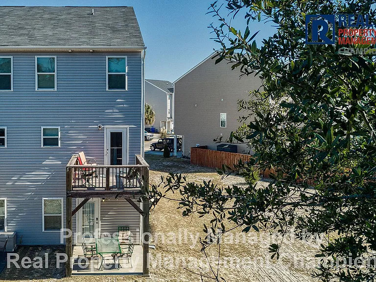 709 Elton Ave #1 — Photo 26