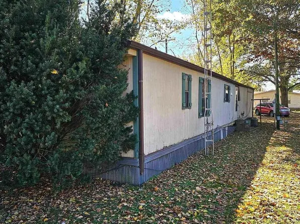 502 W Ray Ave, Christopher, IL 62822