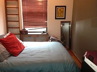 3rd image of 158 W 75th St APT 1B