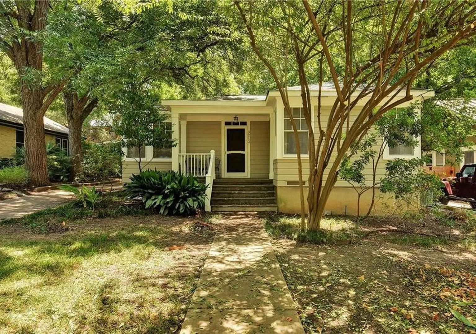 3213 Hampton Road — Photo 1