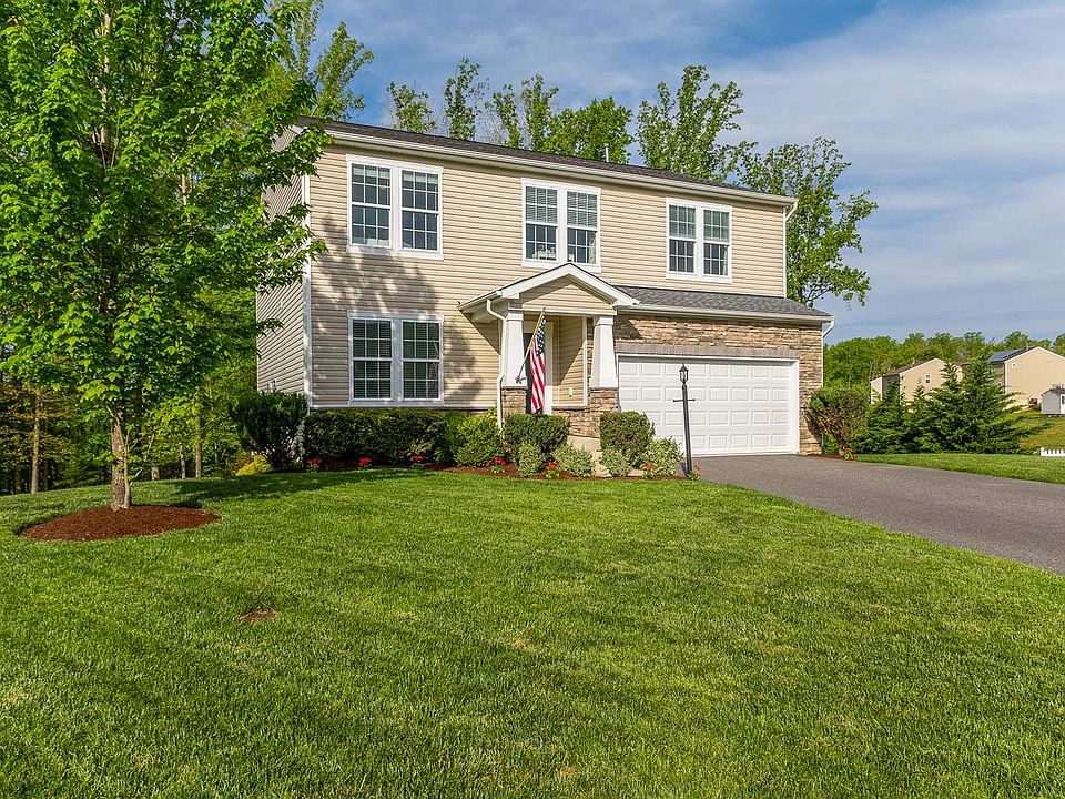1st image of 88 Charter Gate Dr