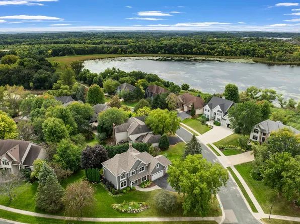 18727 Magenta Bay, Eden Prairie, MN 55347
