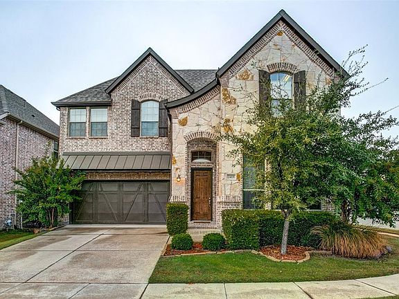 5th image of 2419 Royal Summit Dr