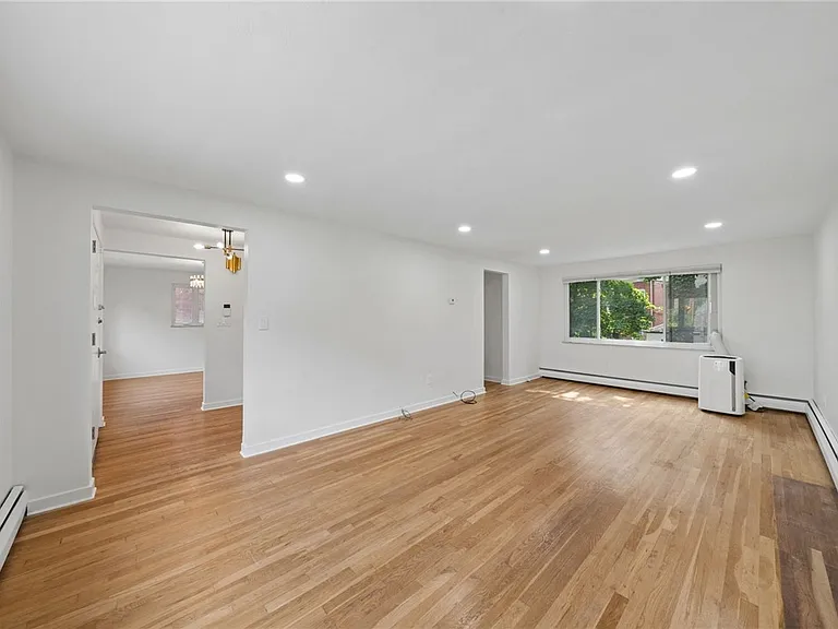 307 Roup Ave — Photo 11