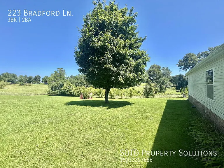 223 Bradford Ln — Photo 51