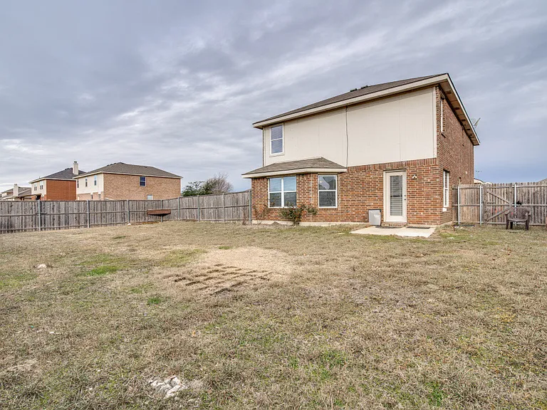 2725 Marsha Ln — Photo 24