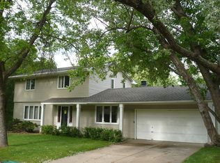 4130 Quaker Ln N, Plymouth, MN 55441