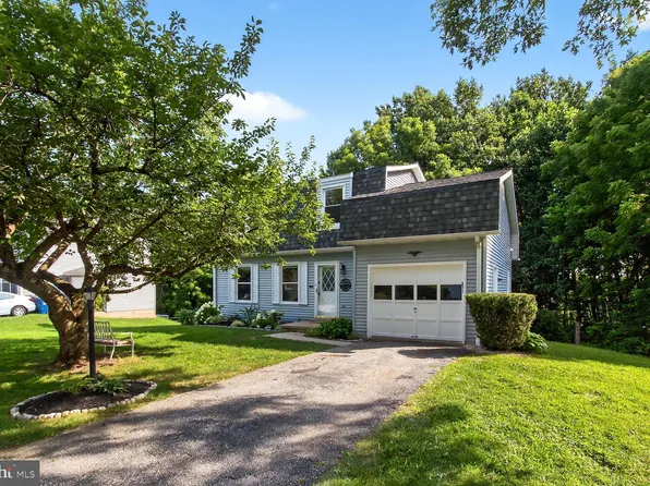 7282 Pommel Dr, Sykesville, MD 21784