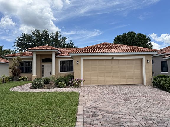 3rd image of 405 Caraway Dr