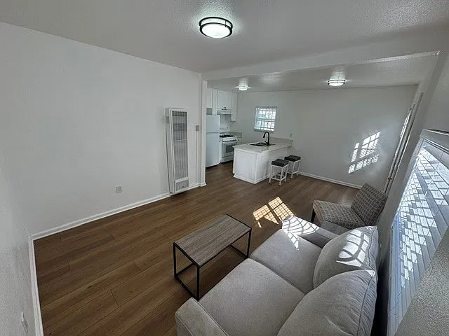751 E. 76th Pl. - 751 — Photo 2