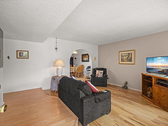 4th image of 3709 Chelwood Dr NE