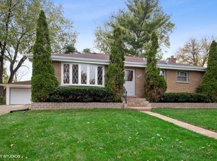 308 S Howard Ave, Roselle, IL 60172