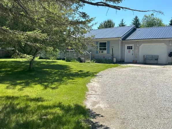 10301 Baker Rd, Atlanta, MI 49709