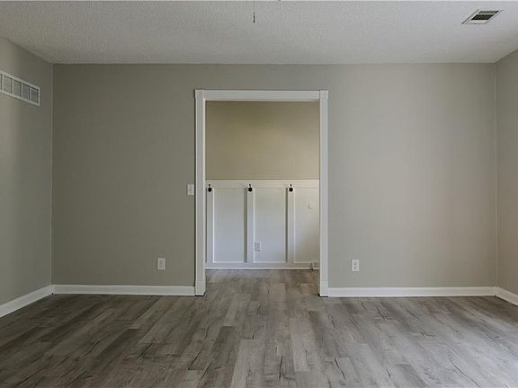 4th image of 216 Cannon St