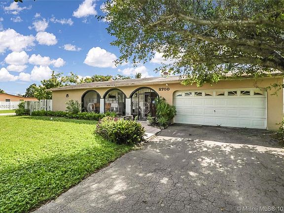 2nd image of 8700 Miramar Blvd