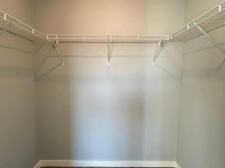 2724 Silver St — Photo 103