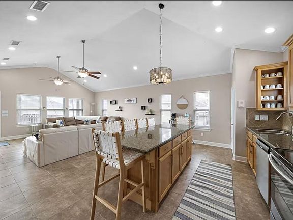 4th image of 2423 Sand Drift Ln