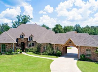205 Alexis Dr, Longview, TX 75605