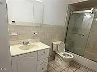 523 Willow Rd E #1, Staten Island, NY