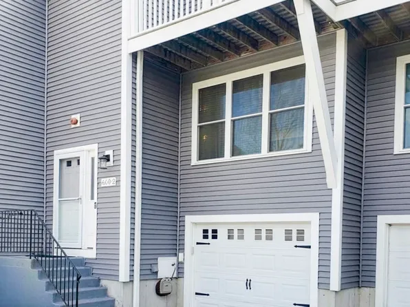 660 Thacher St #1402, Attleboro, MA 02703