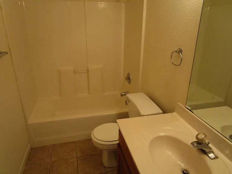 4404 Jeana Ct — Photo 13