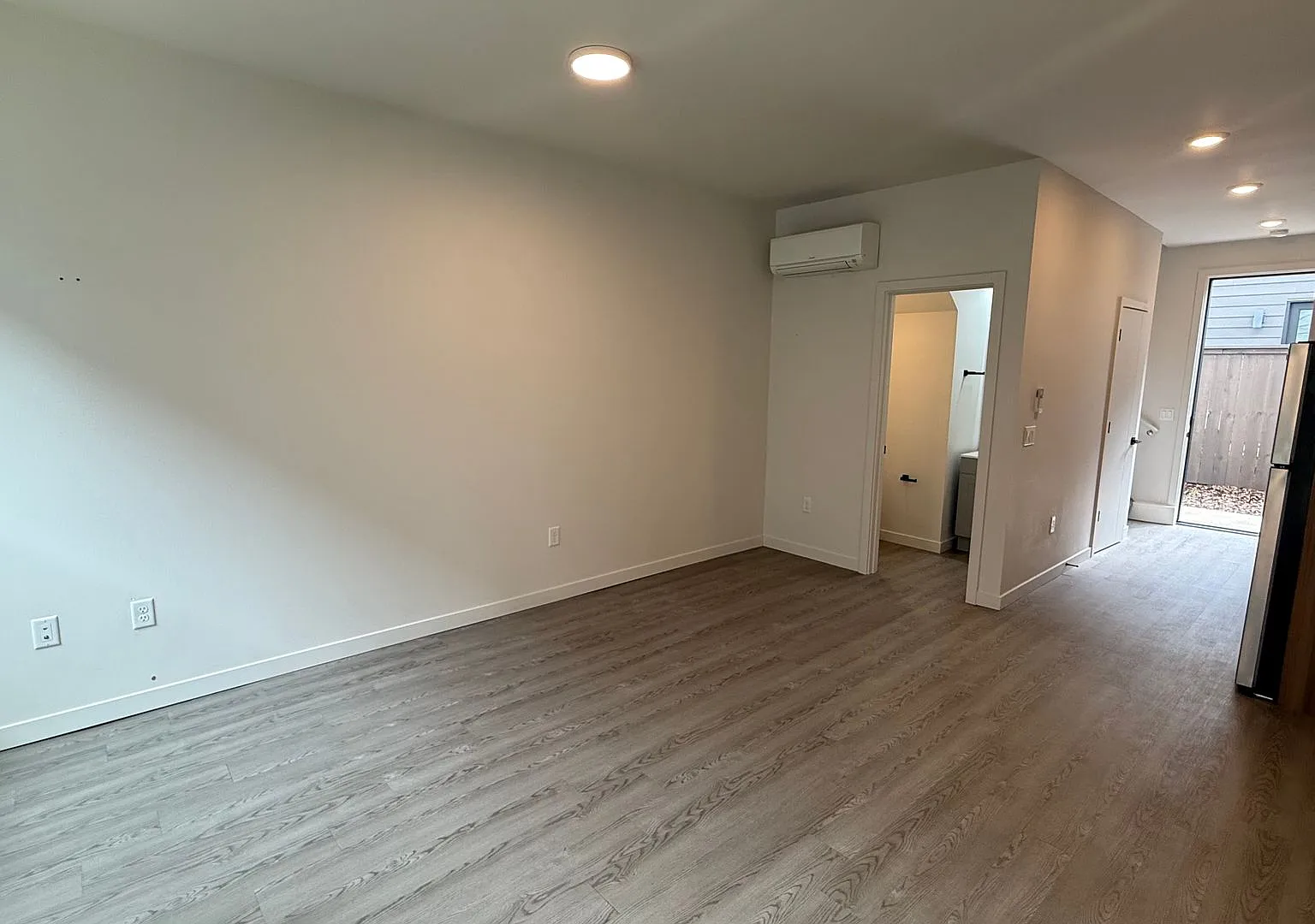 Emerald Townhomes — Photo 3