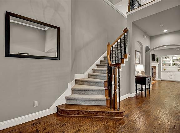 3rd image of 6472 Dewberry Dr