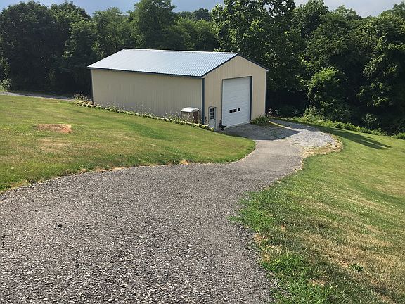 4th image of 19600 Cool Hollow Way