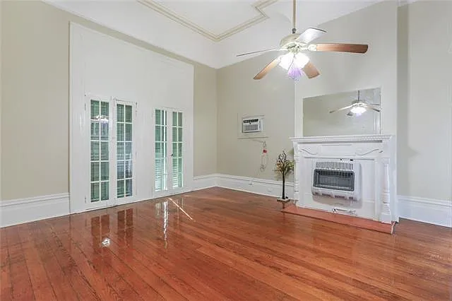 Studio, 1.0 bath, 427 sqft, $1,200 — Photo 2