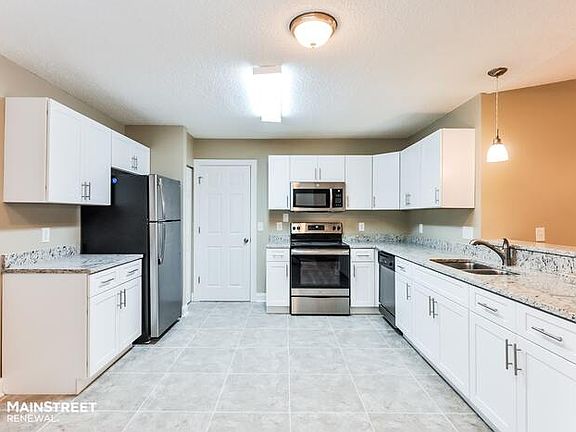 5th image of 68 Sanpatrice Ct
