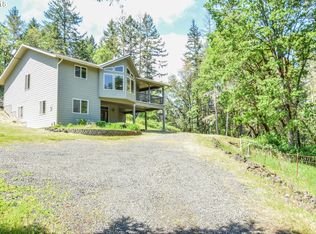 286 Cleveland Loop Dr, Roseburg, OR 97471