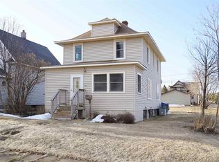 730 3rd St, Proctor, MN 55810