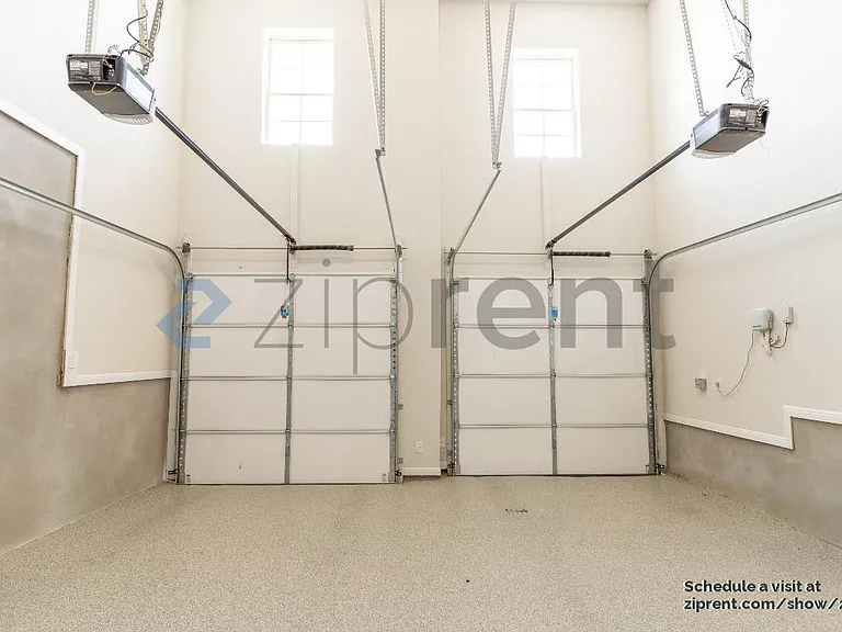 7601 Paruline Dr — Photo 22