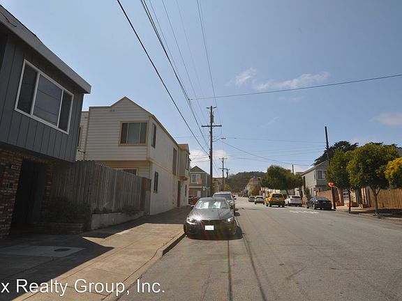 2nd image of 1139 Bacon St Unit 1