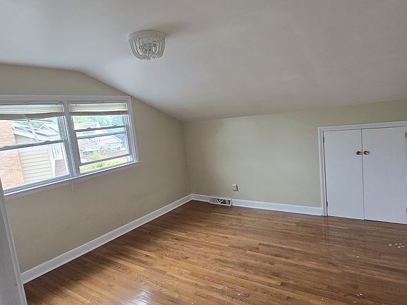 2nd image of 1210 Whitfield Blvd