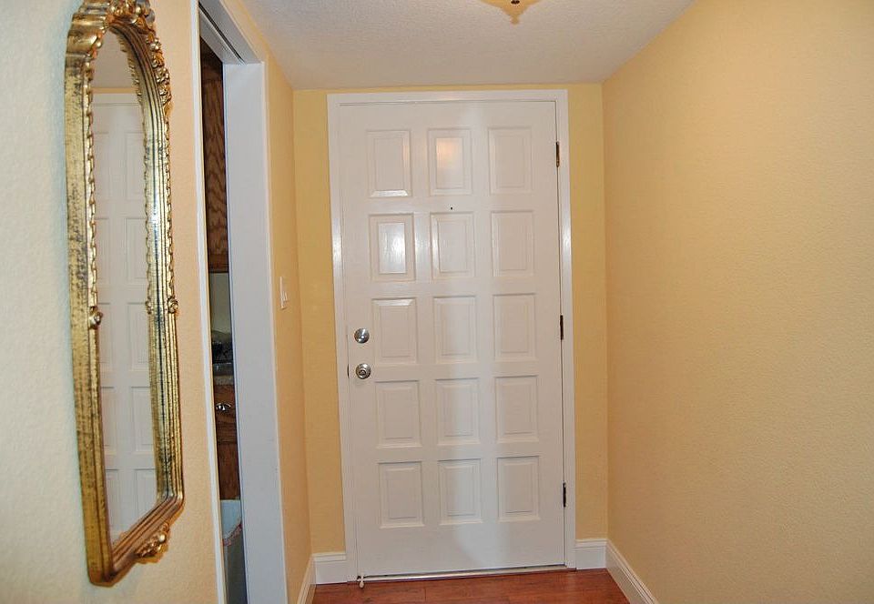 Entrance Unit 1