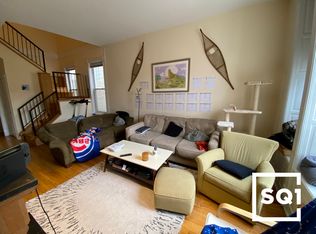 2941 N Racine Ave #2, Chicago, IL 60657