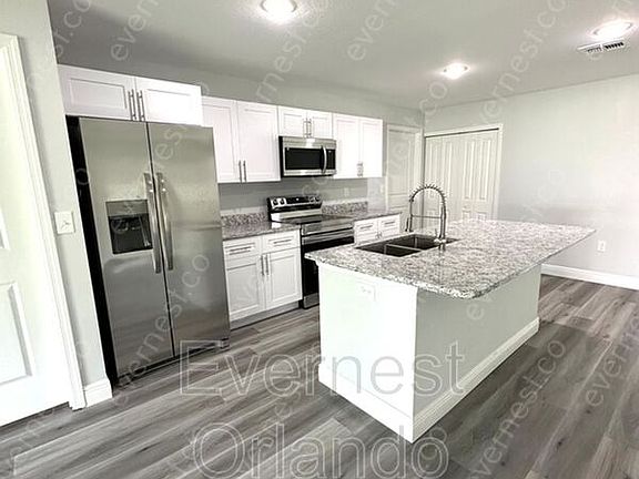 3rd image of 254 Clara Vista St
