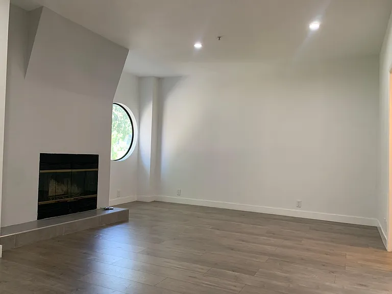1018 Arcadia Ave #2 — Photo 12