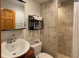 148 Berkshire St APT 4, Cambridge, MA 02141