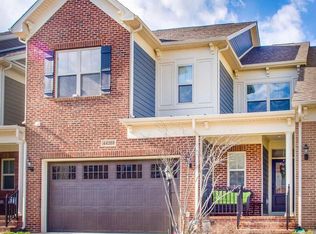 44268 Mimosa Grove Sq, Leesburg, VA 20176