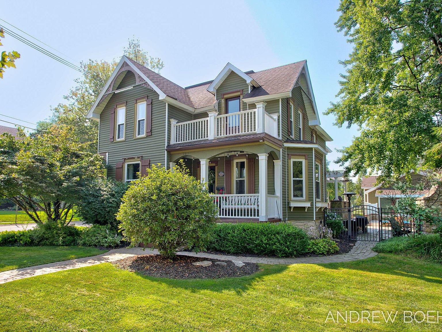 246 E Central Ave, Zeeland, MI 49464 Zillow
