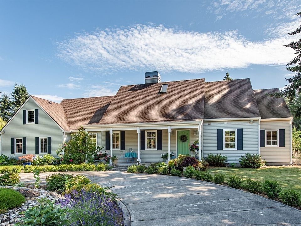 1st image of 161 Sanford Lane