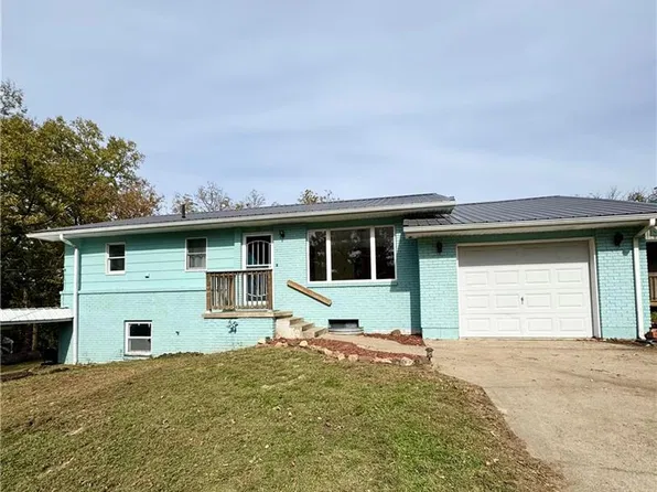 260 Cedar St, Osceola, MO 64776