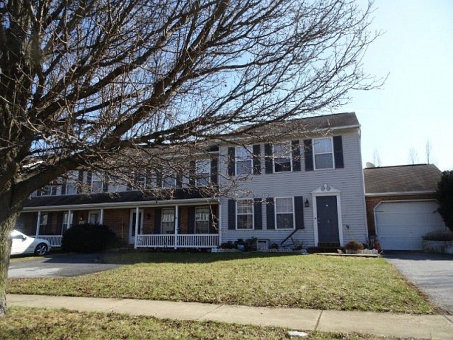 2nd image of 12 Ashley Dr