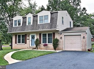 230 S 2nd St, Quakertown, PA 18951