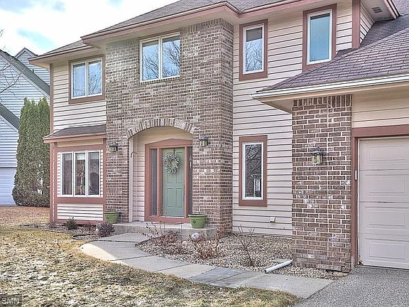 2nd image of 3769 Bayberry Ln