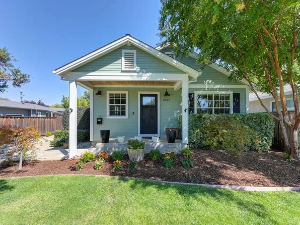2229 58th St, Sacramento, CA 95817