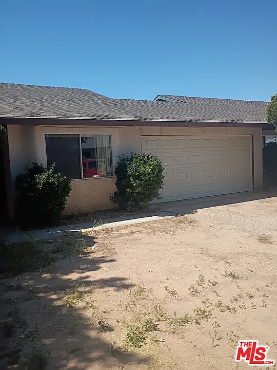 Building Photo - 12525 Kiowa Rd #3